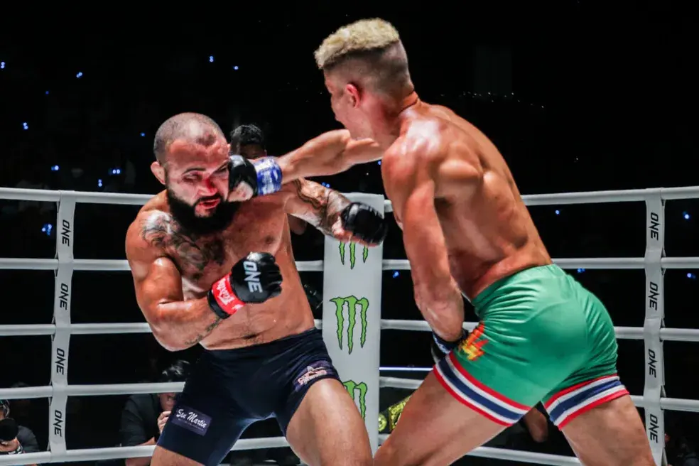 FABRICIO ANDRADE GETS REVENGE, SMASHES JOHN LINEKER VIA TKO | Inside Fighting