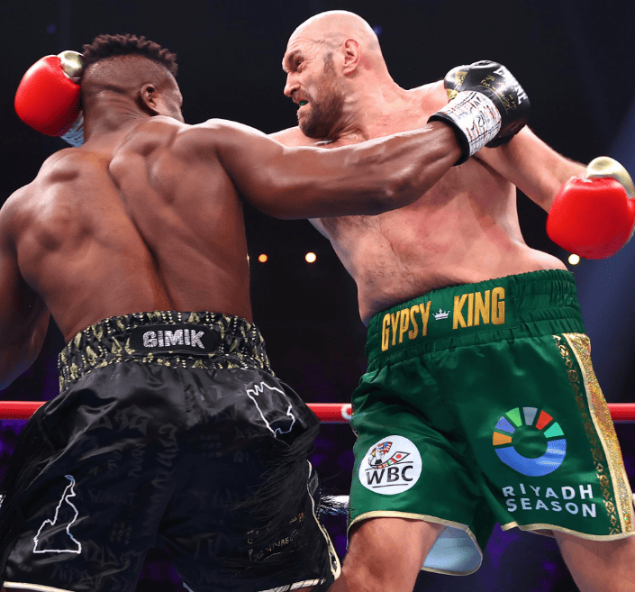 Shocker in Riyadh: Tyson Fury Barely Beats Francis Ngannou in Controversial Split Decision